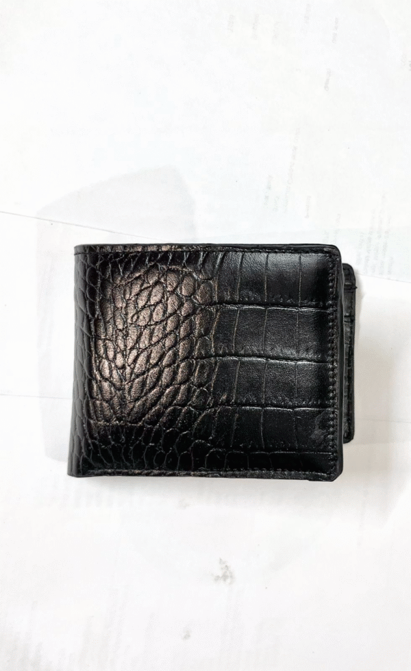 Exclusive stylish genuine leather crocodile print wallet for men - Image 2
